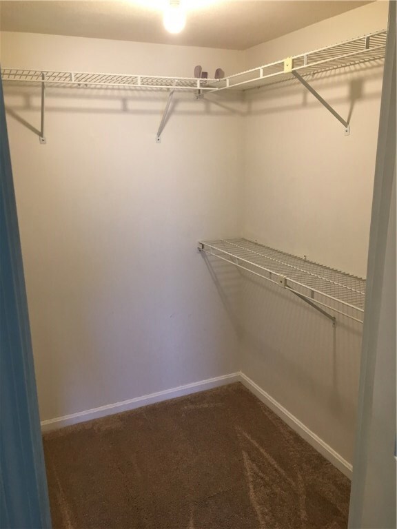 650 E Greenwich Ave unit 2-301, West Warwick, RI 02893 - photo 4