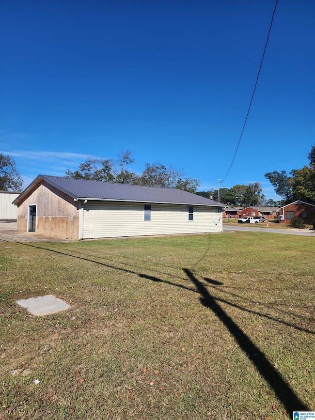 1502 7th St N, Clanton, AL 35045 - photo 4