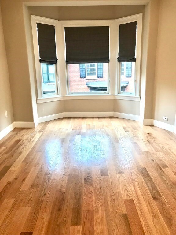 92A Pinckney St unit 5, Boston, MA 02114 - photo 2