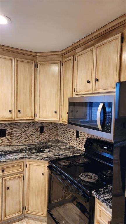 916 Cold Spring Rd unit 11, Allentown, PA 18103 - photo 2