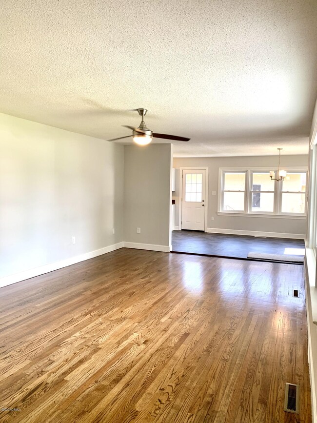 2405 Jones St, Winterville, NC 28590 - photo 5