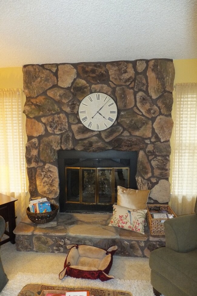 974 Chamise Way, Redding, CA 96002 - photo 6