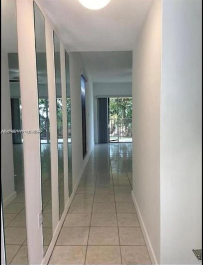 Fernwood Lakeview unit 101, Miami, FL 33172 - photo 2