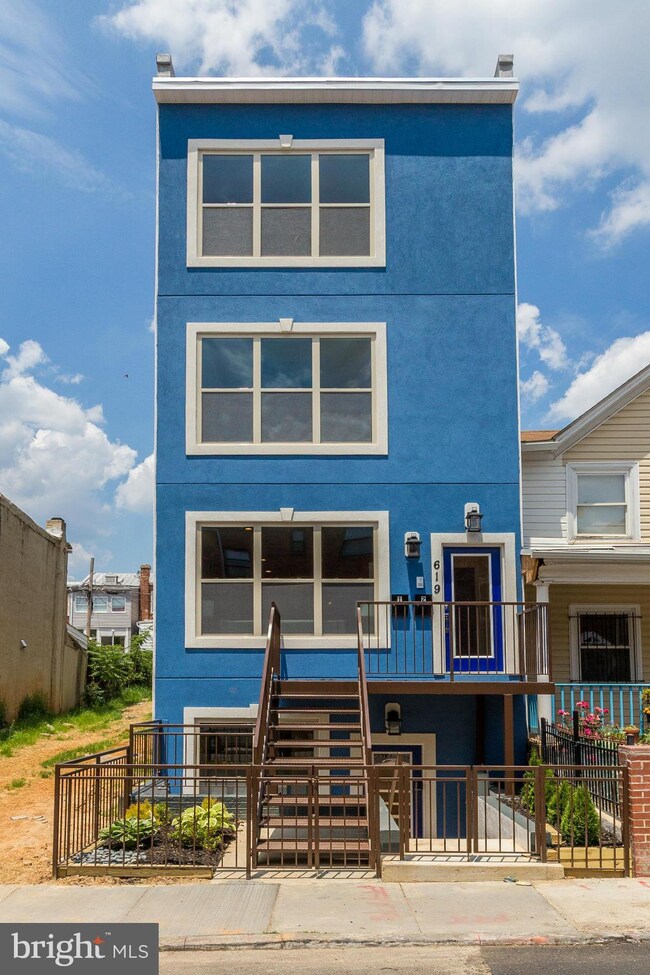 619 Newton Place NW unit A, Washington, DC 20010 - photo 2