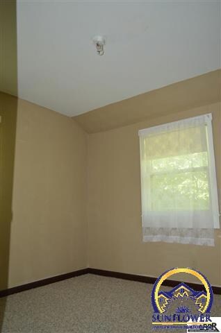 3511 SW Westview Ave, Topeka, KS 66611 - photo 6