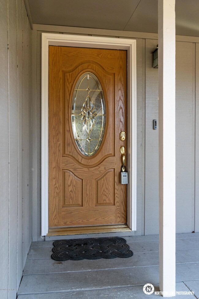 5_EntranceExterior