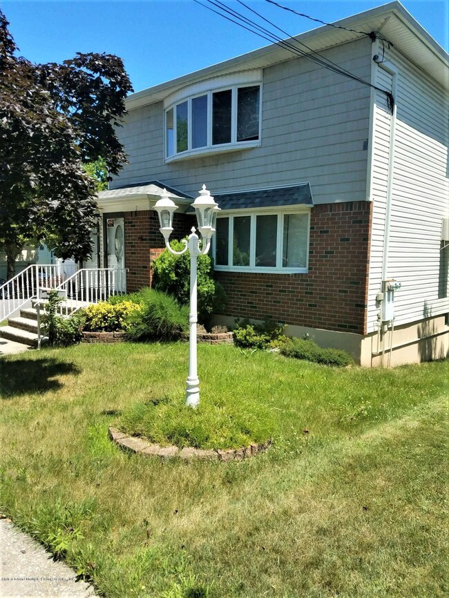 2 Twombly Ave, Staten Island, NY 10306 - photo 3