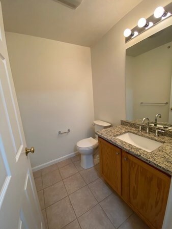 6 Messenger St unit 4, Plainville, MA 02762 - photo 4