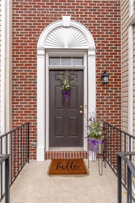 5284 Spring Ridge Dr E, Macungie, PA 18062 - photo 4