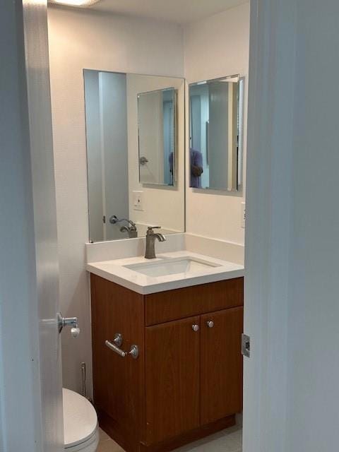 Half bath - nice touch!