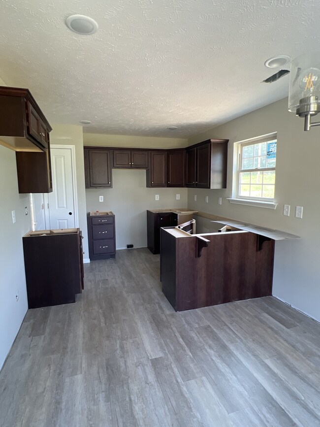 106 Timber Cir, Manchester, TN 37355 - photo 5