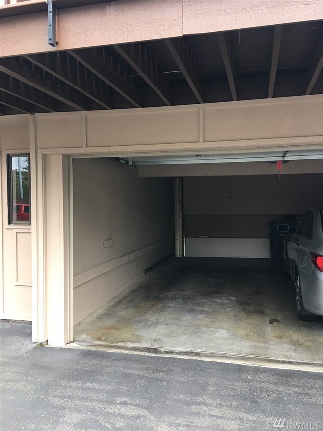 2804 Garden Ct unit C, Steilacoom, WA 98388 - photo 3