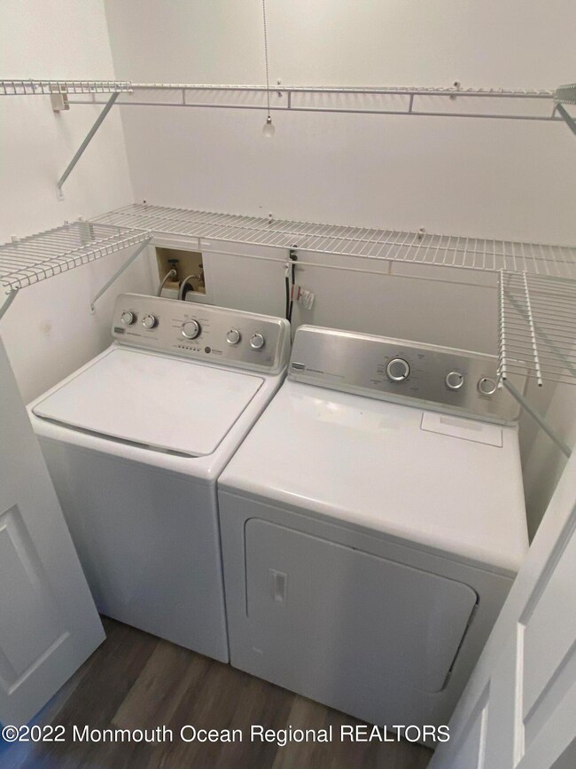 14468686-D5BA-4044-B8FE-DB7904CC96CC