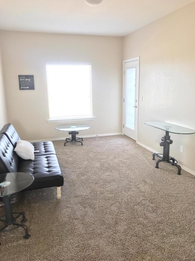 13801 Lago Vista Ave, Horizon City, TX 79928 - photo 3