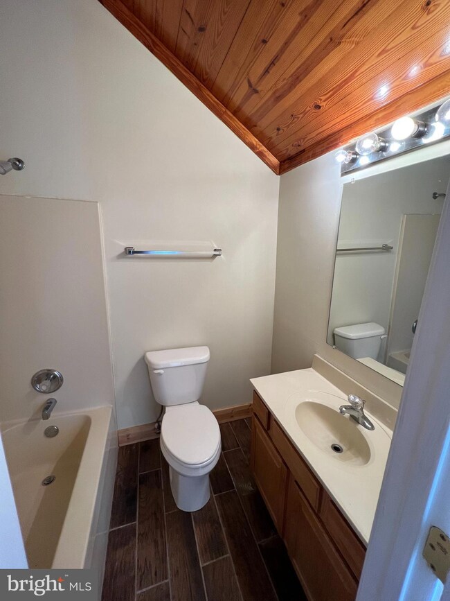 13529 Mount Victoria Rd, Newburg, MD 20664 - photo 4