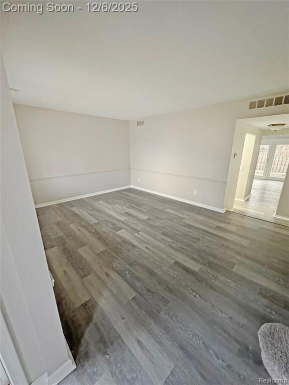 19767 Hayes Ct unit 240, Northville, MI 48167 - photo 3