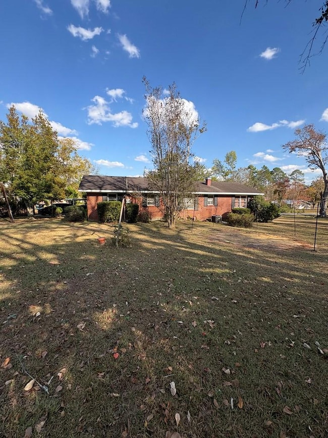 165 N Hamilton St, Lyons, GA 30436 - photo 4