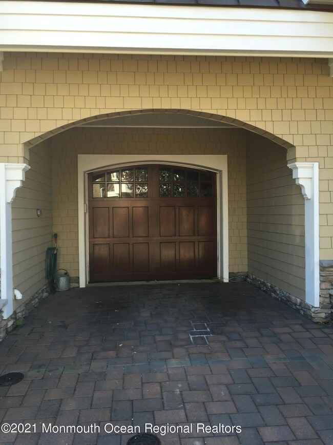 CAR PORT