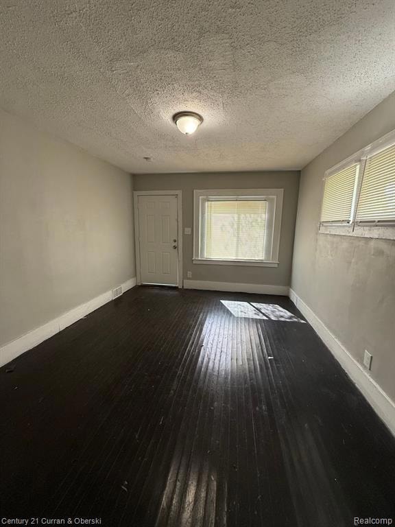 15904 Muirland St, Detroit, MI 48238 - photo 2