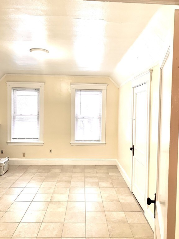 11 Mapleton St unit ROOM, Brighton, MA 02135 - photo 6