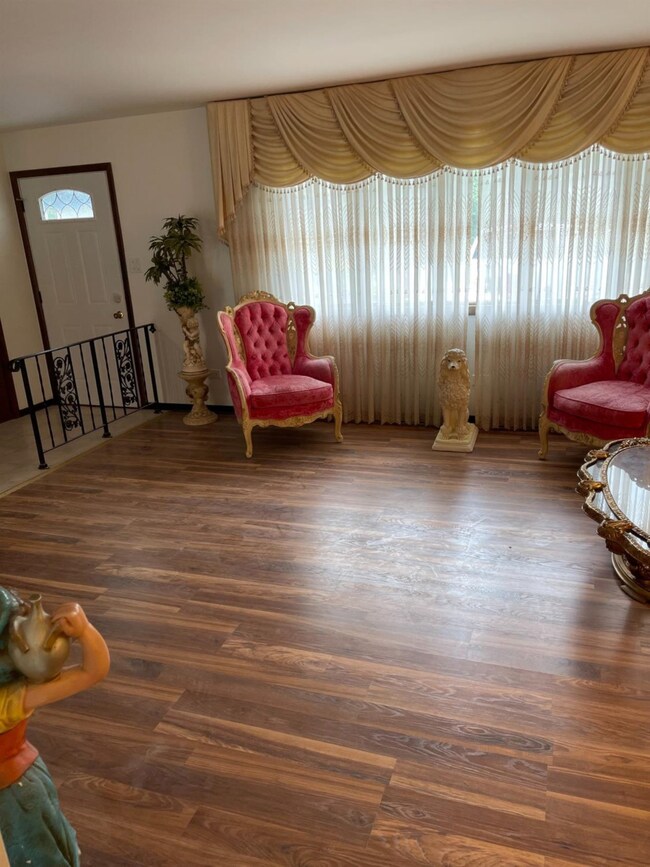 4956 W 87th Ln, Crown Point, IN 46307 - photo 5