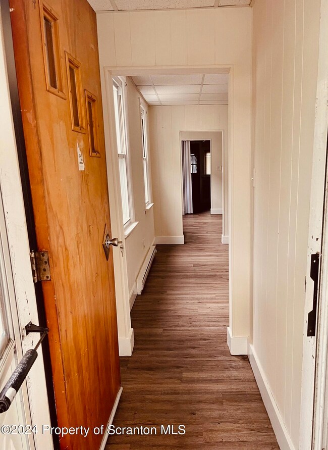 1601 Electric St unit 1, Scranton, PA 18509 - photo 4