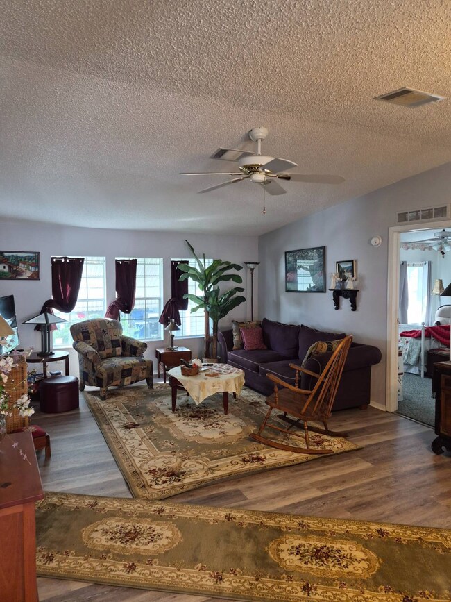 8141 Mill Springs Dr, New Port Richey, FL 34653 - photo 6