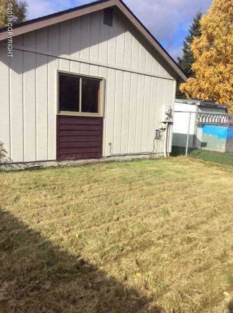 7812 Regal Mountain Cir, Anchorage, AK 99504 - photo 4