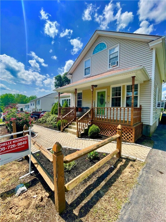 55 Weeks St, Cumberland, RI 02864 - photo 2