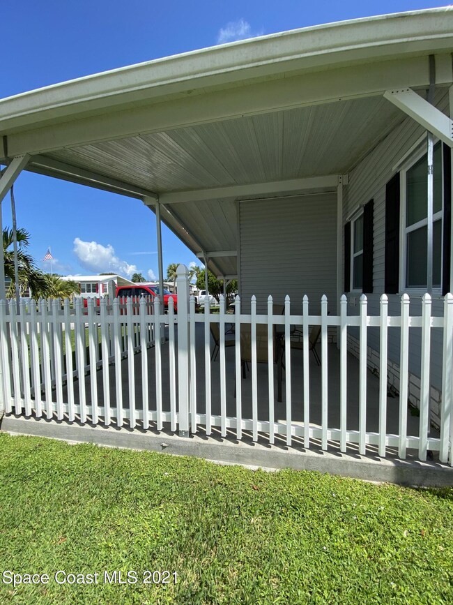 1011 Royal Palm ext front
