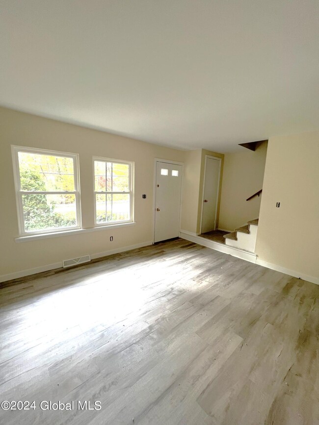 3151 E Old State Rd unit B, Schenectady, NY 12303 - photo 3