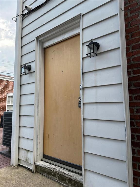 33 N 17th St unit 2, Allentown, PA 18104 - photo 2