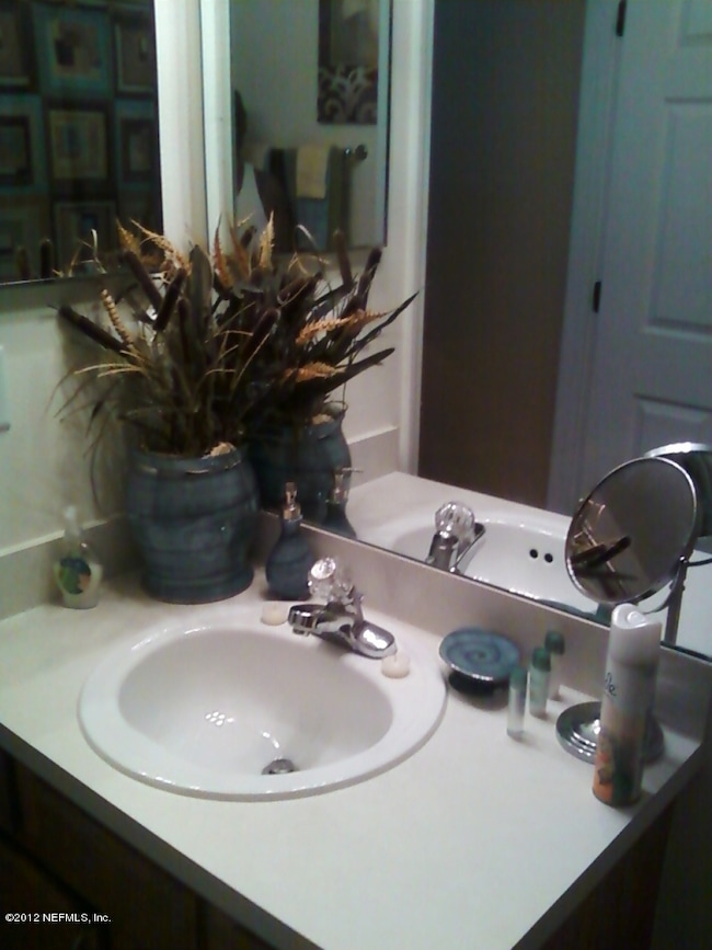 5051 Playpen Dr unit 10, Jacksonville, FL 32210 - photo 5