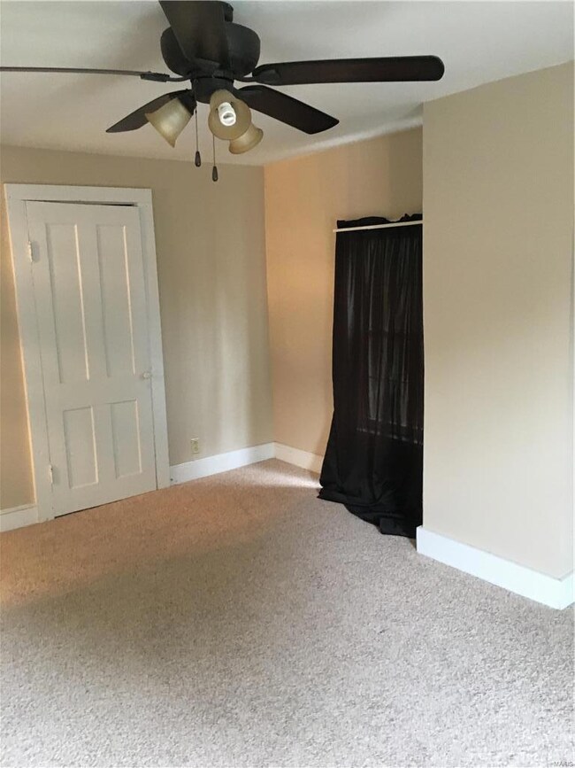 Lower bedroom