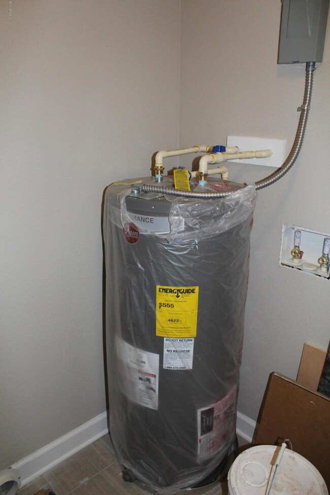 4738 Attleboro St, Jacksonville, FL 32205 - photo 5