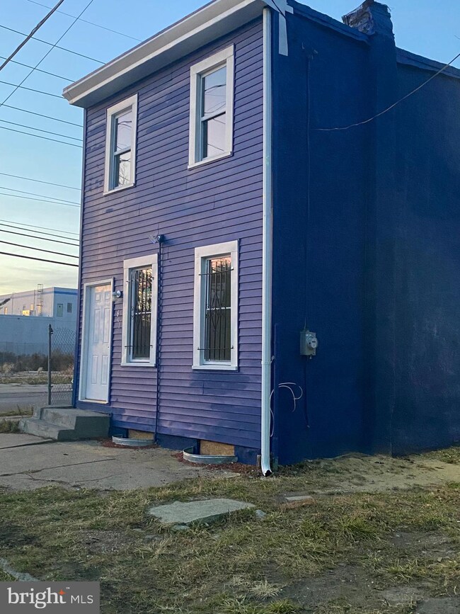 601 Jackson St, Camden, NJ 08104 - photo 2