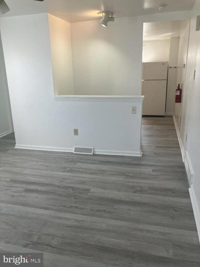 634 B E Evesham Ave, Magnolia, NJ 08049 - photo 3