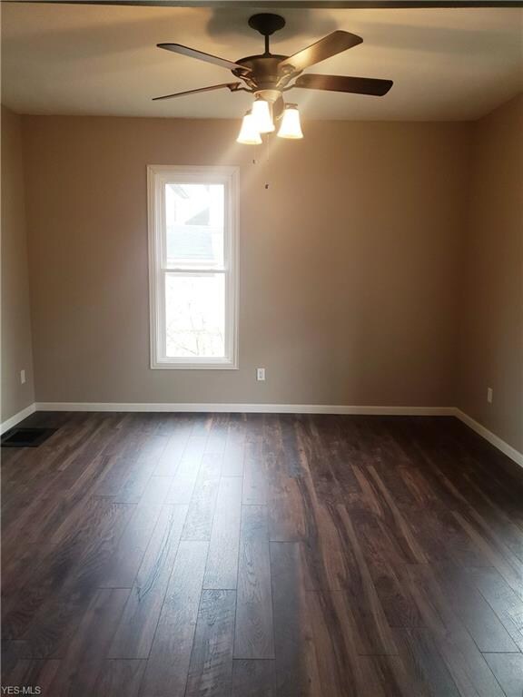 1119 Adams St, Coshocton, OH 43812 - photo 4