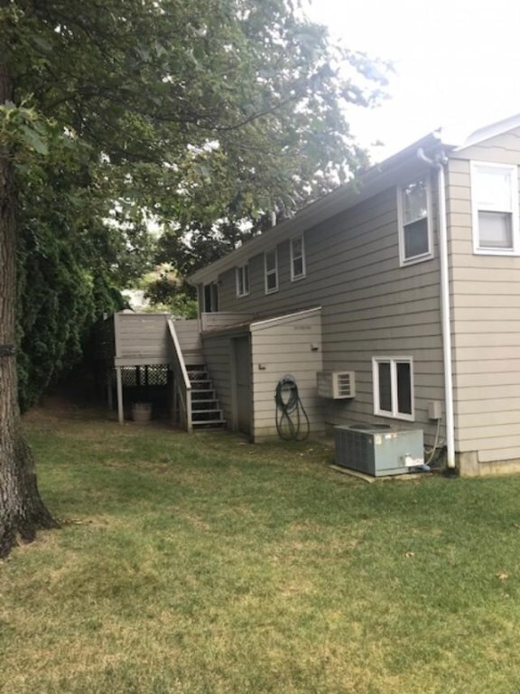 16 Harvest St, Cranston, RI 02920 - photo 3