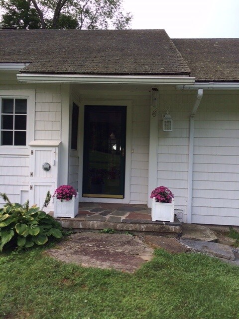 58 Thompson Rd, Walpole, NH 03608 - photo 2