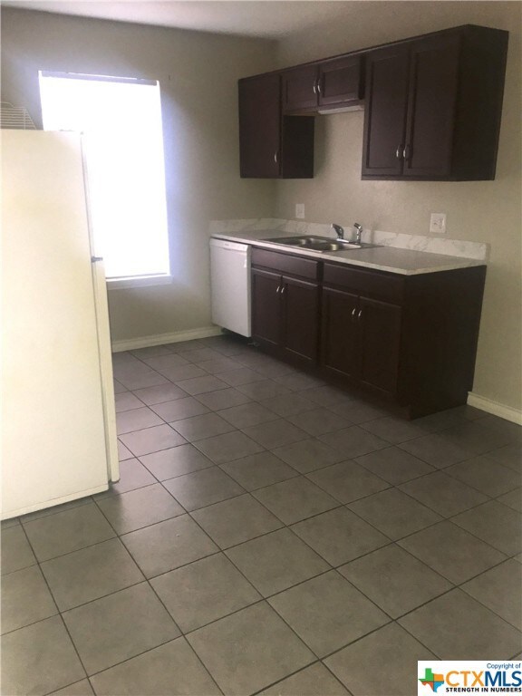 205 Erby Ave unit A, Copperas Cove, TX 76522 - photo 3