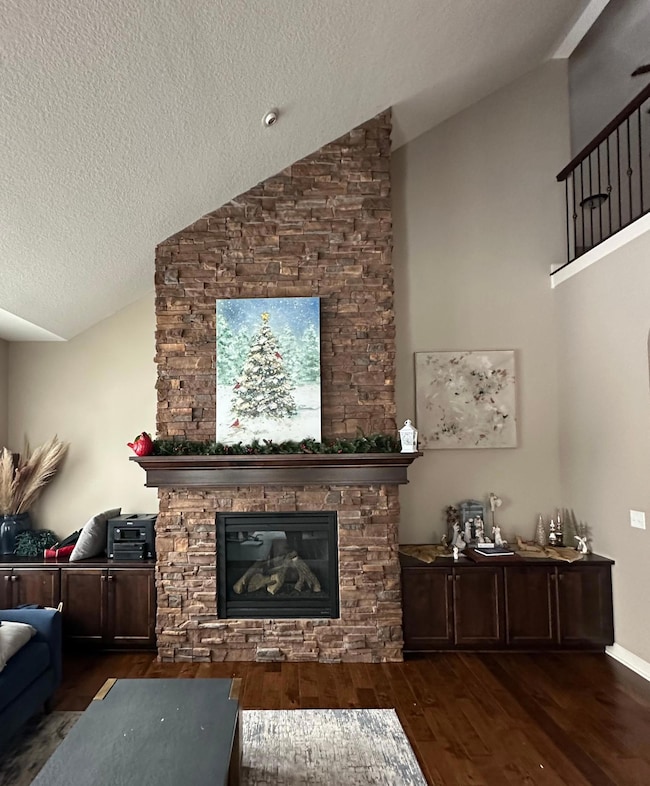 16899 E Lake Dr, Lakeville, MN 55044 - photo 2