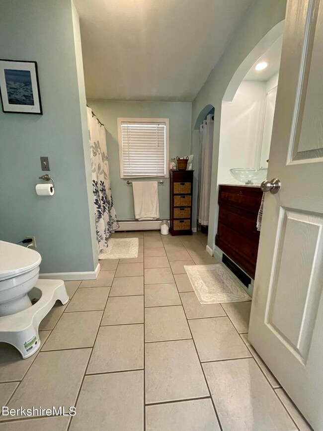 28 West St, Adams, MA 01220 - photo 6