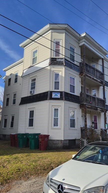 222 Cumberland Rd, Lowell, MA 01850 - photo 2