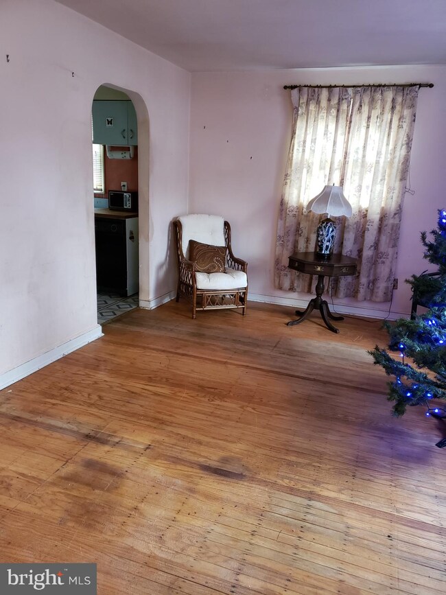 137 S Browning Ave, Somerdale, NJ 08083 - photo 2