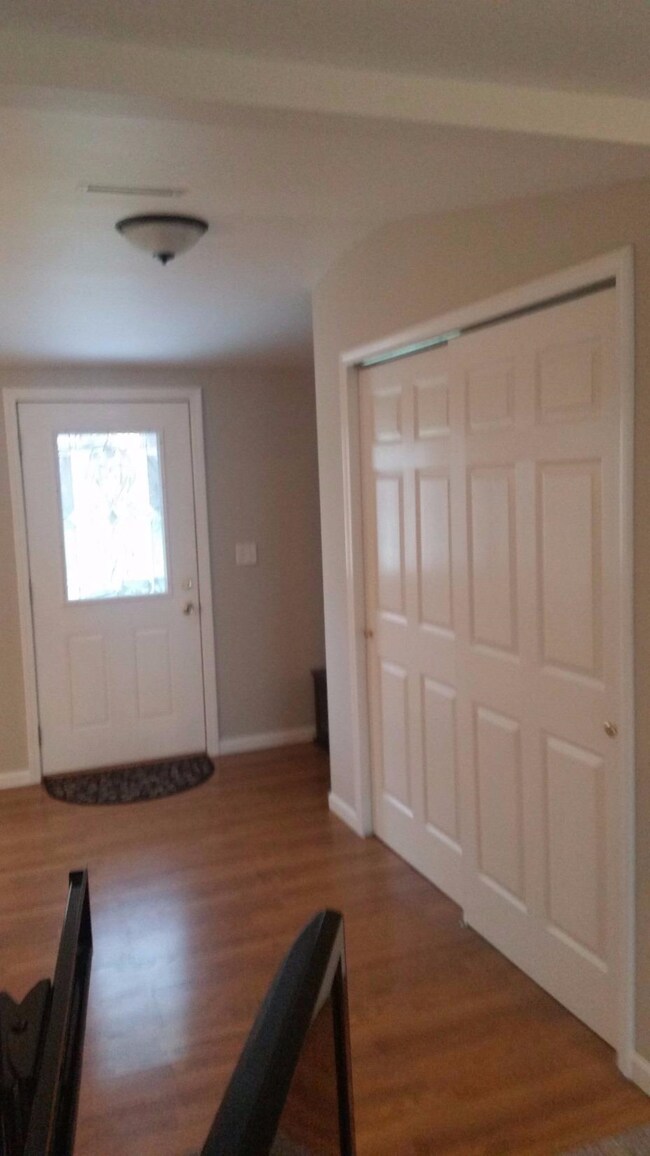 242 N True St, Griffith, IN 46319 - photo 5