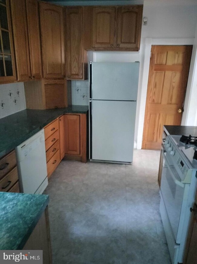 803 W 24th St, Wilmington, DE 19802 - photo 6