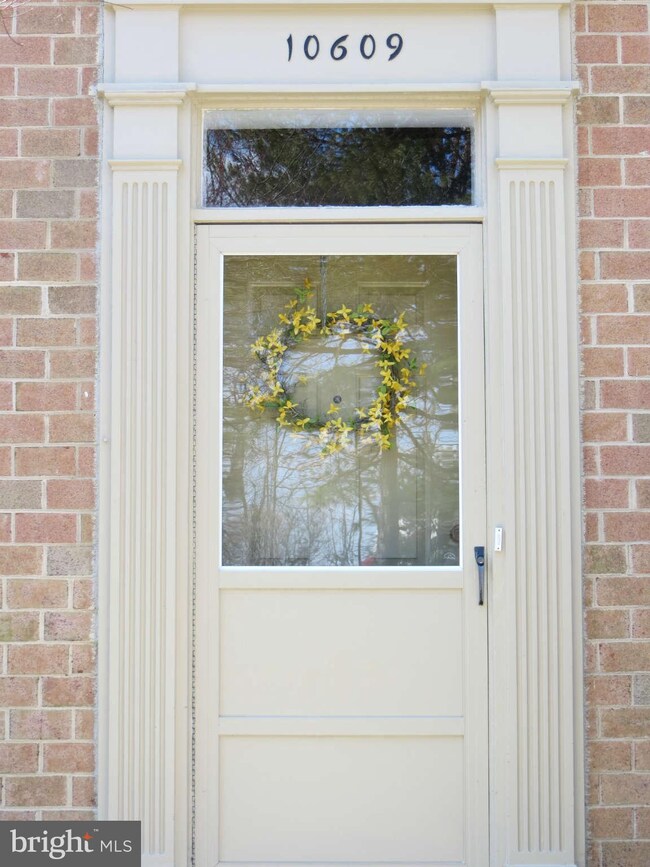 10609 High Beam Ct, Columbia, MD 21044 - photo 2