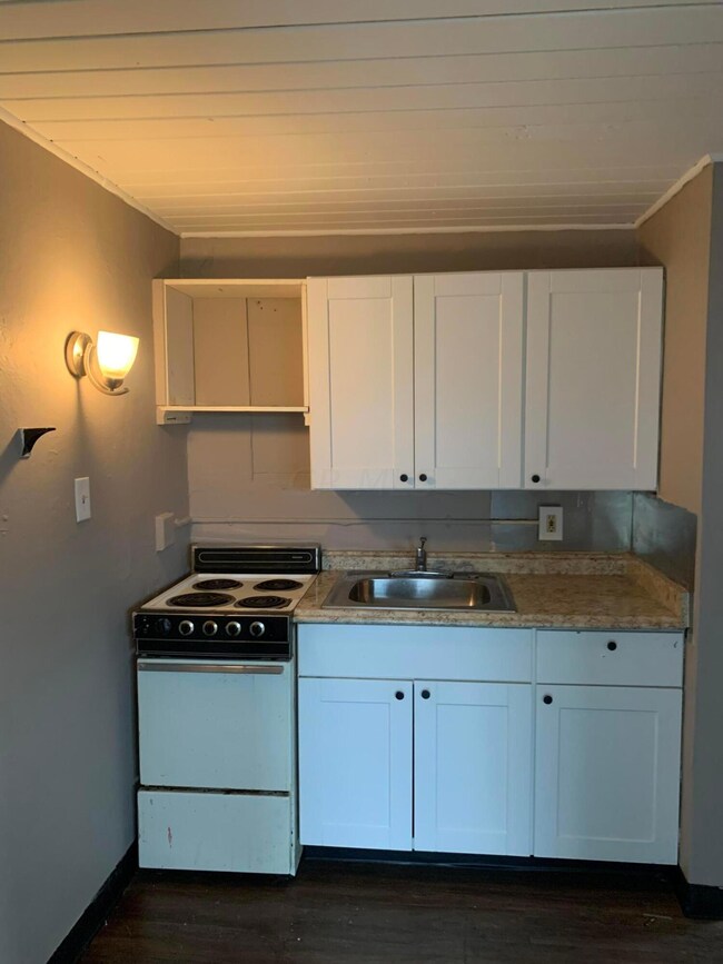 1467 E Mound St unit 2, Columbus, OH 43205 - photo 2