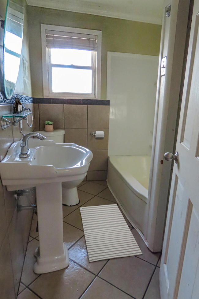 922 S Landrum St, Mount Vernon, MO 65712 - photo 2